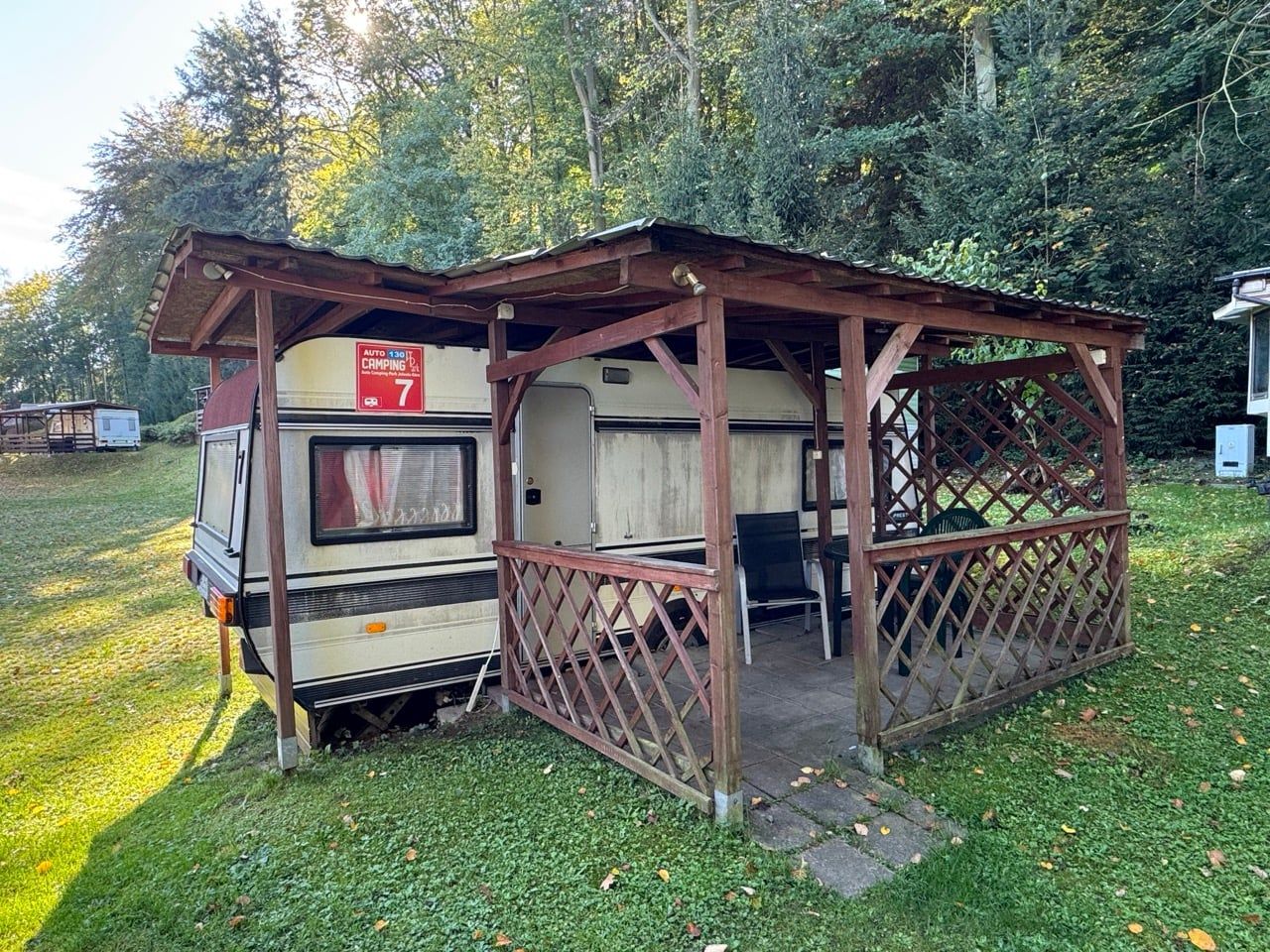 Sezonowa przyczepa — zdjęcie 1